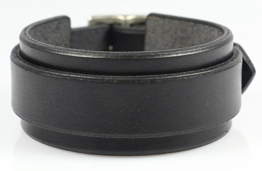 1.25 Black Leather w/buckle