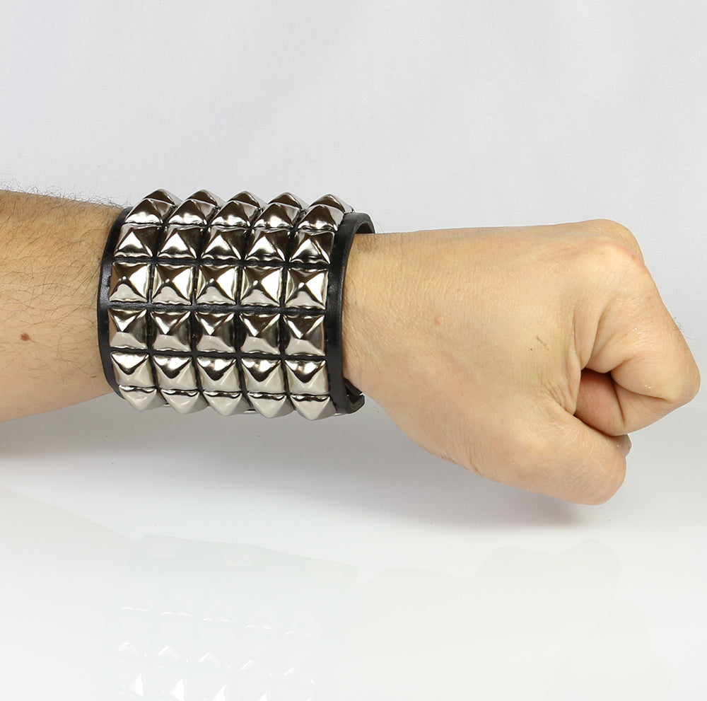 5-Row Large Pyramid Spot Wristband| Leatherpunk