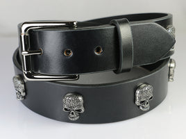 fine leather belt with zinc metal skulls